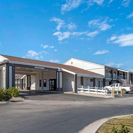 Quality Inn & Conference Center Панама Сити Екстериор снимка