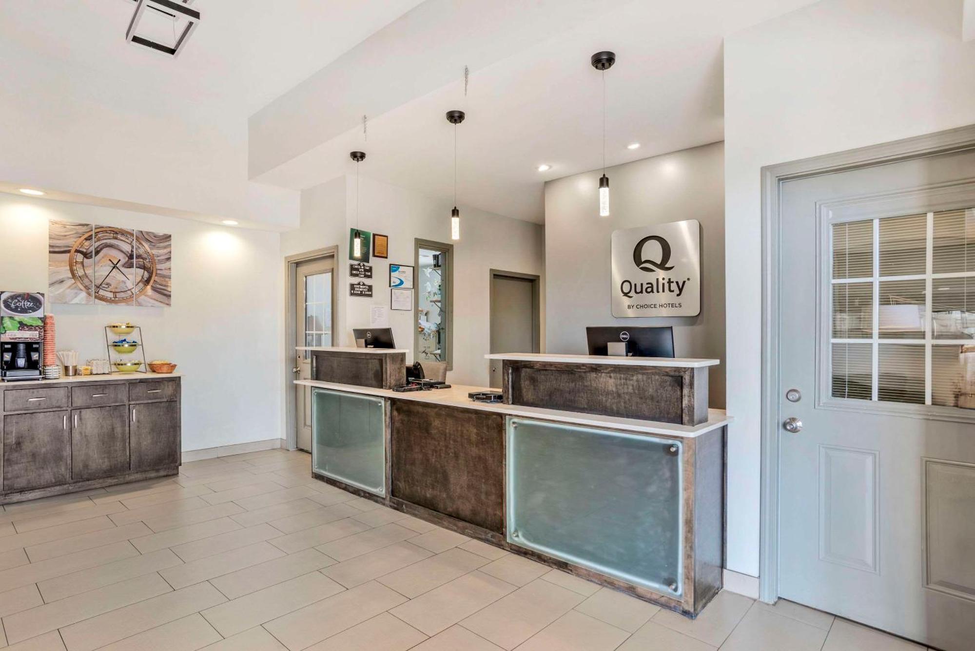 Quality Inn & Conference Center Панама Сити Екстериор снимка