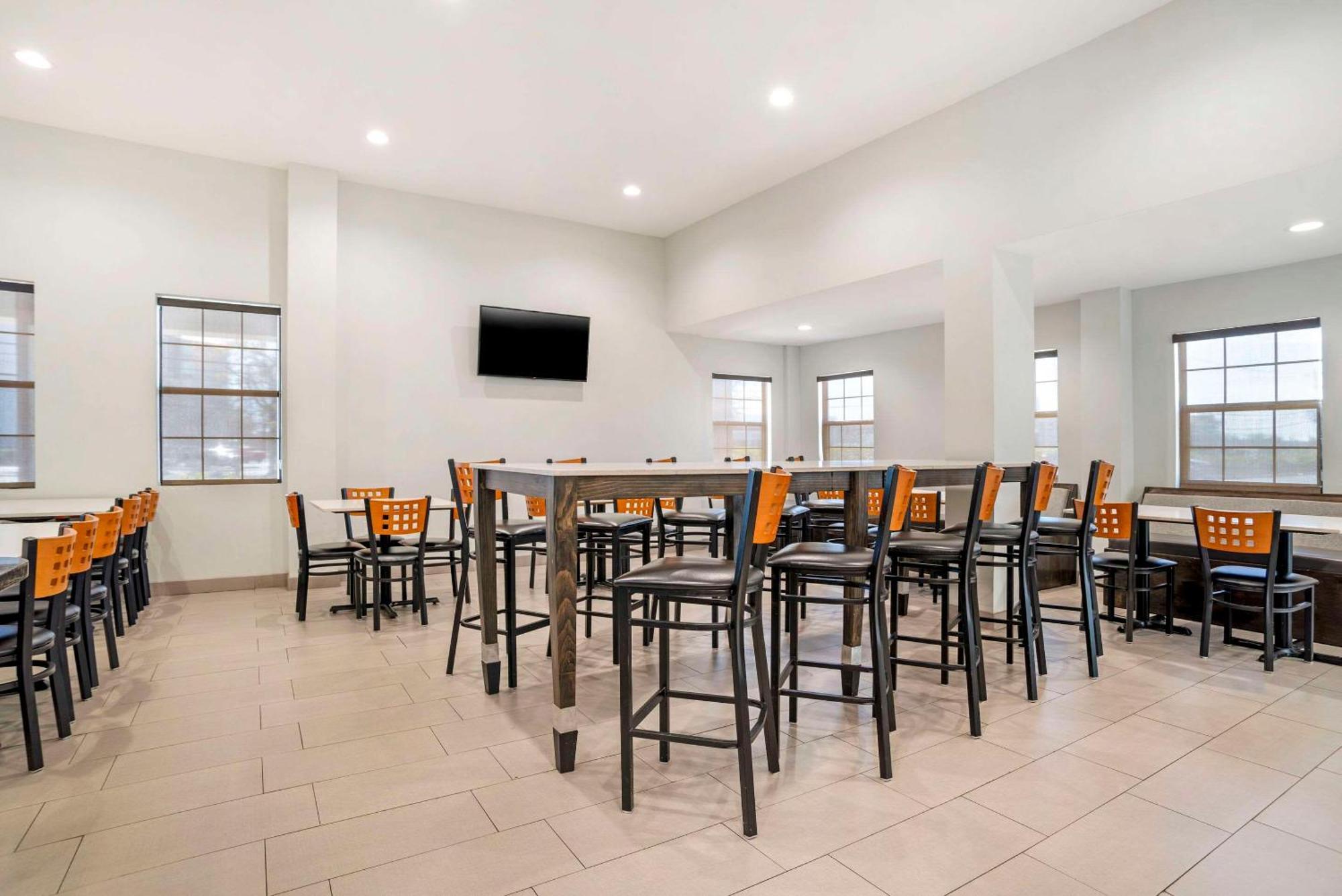 Quality Inn & Conference Center Панама Сити Екстериор снимка