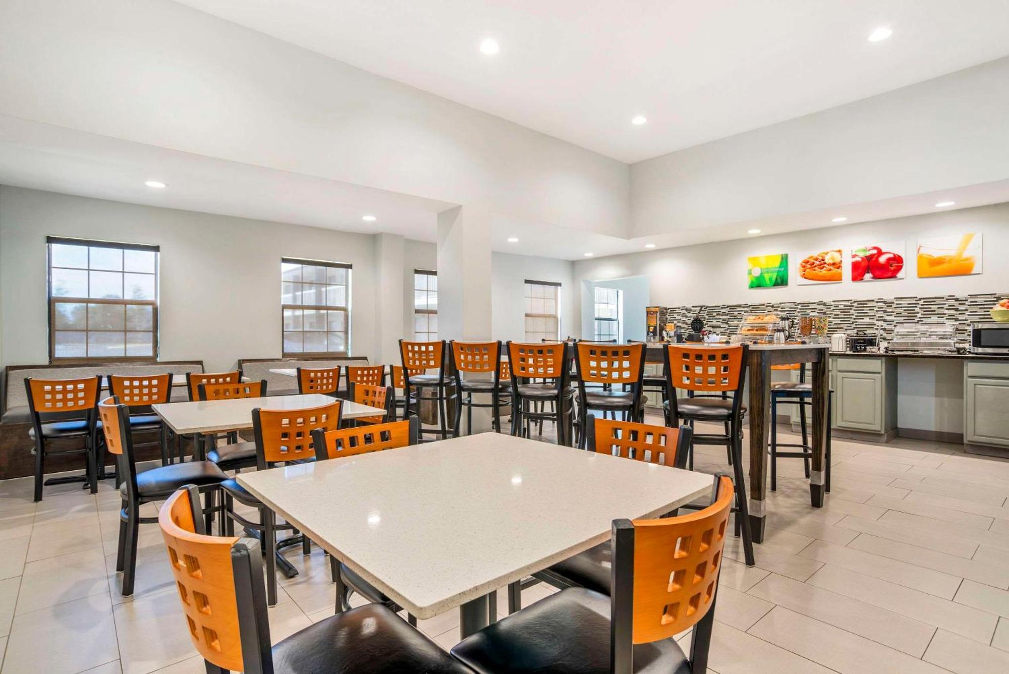 Quality Inn & Conference Center Панама Сити Екстериор снимка